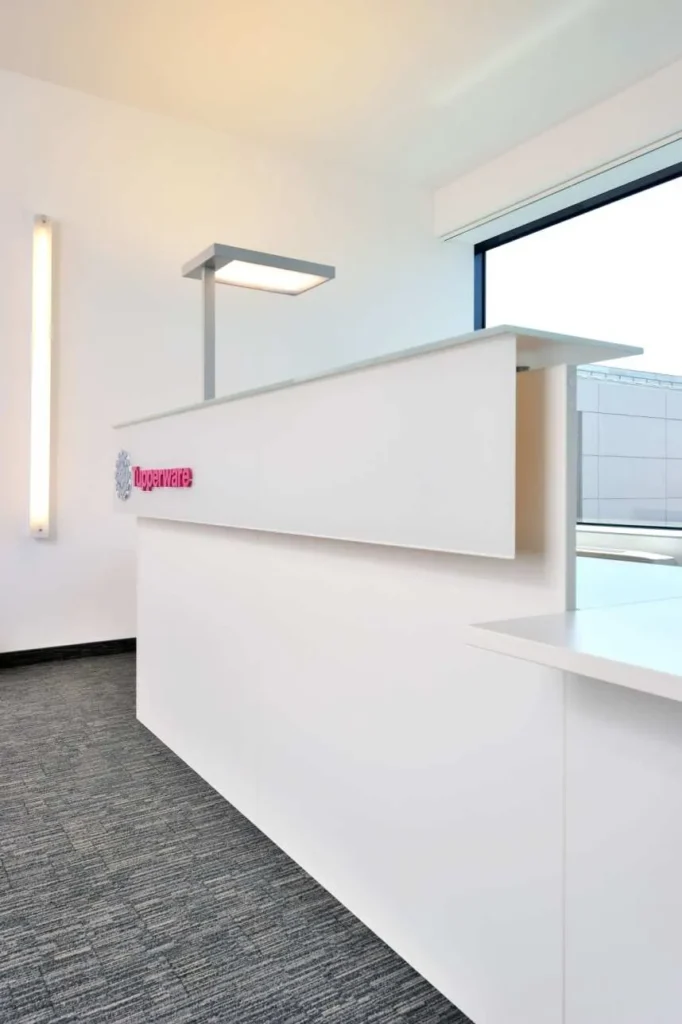 Recepciós pult a Tupperware budapesti irodájában